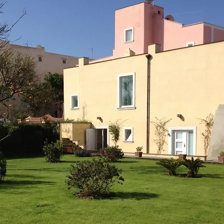 Hotel 'a Sciulia Procida